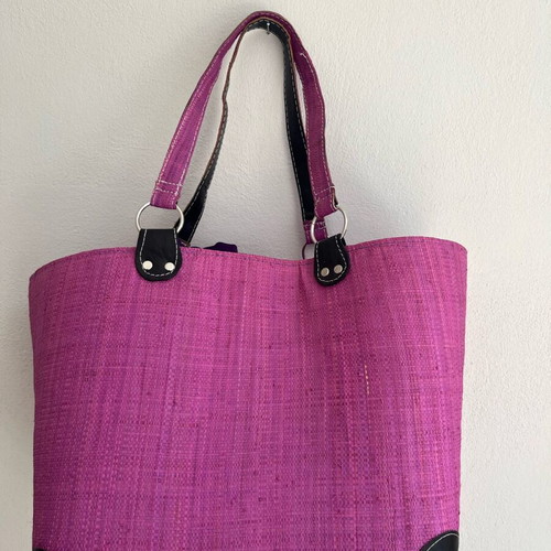 Straw beach bag with lilac scarf new