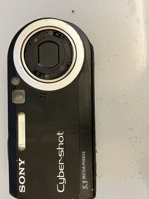 Sony DSC-P120 φωτογραφική μηχανή compact σαν καινούργιο με θήκη