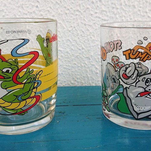 Vintage colorful children's glass cups Disney, Nickelodeon and Nutella like new