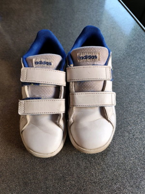 Adidas Grand Court 2.0 kids' sneakers size 27 like new