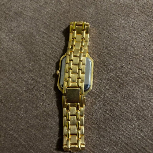 QMAX women's wristwatch used, battery likely needed
