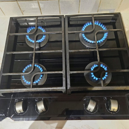 TEKA built-in gas hob used with minor crack