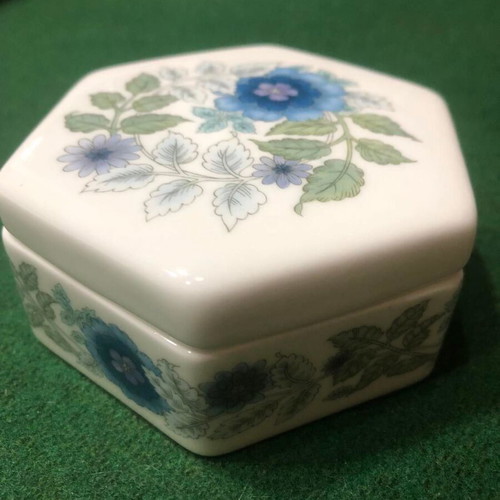 Wedgewood Clementine English Bone China Trinket Box new