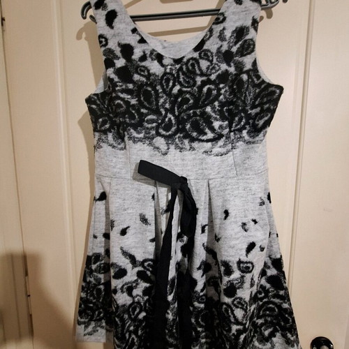 Attrattivo sleeveless mini winter dress like new, black and gray, size M