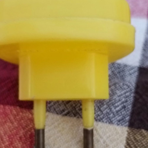 Night light yellow like new