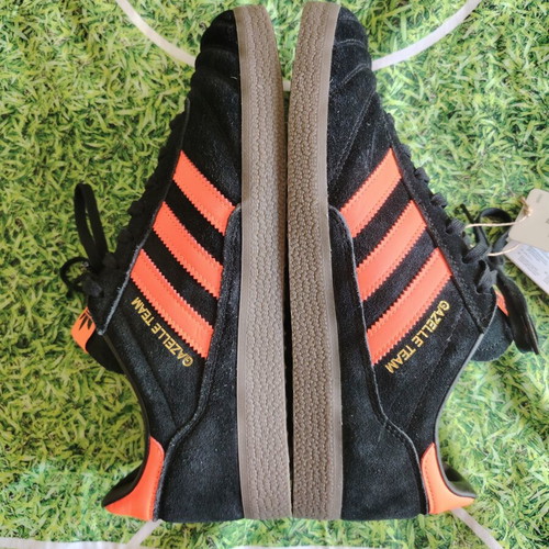 Adidas Gazelle Team Size 42 Core Black and Solar Orange New