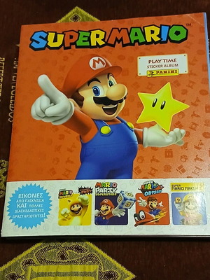 Super Mario-Panini sticker album like new with 128 stickers