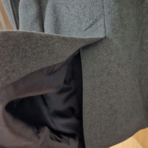 Unisex wool vintage coat in gray color like new