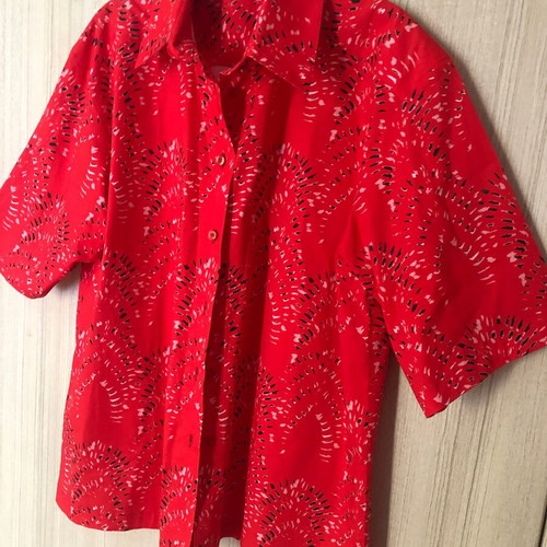 Love and Alicia shirt new cotton oversized red size M