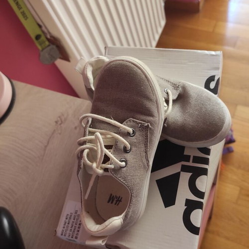 H&M Casual Shoes Size 28 For Boys Like New, Gray Beige