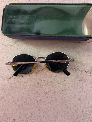 Children's sunglasses used, silver color