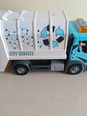 Playmobil City Services like new with working beacon and batteries