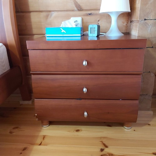 Cherry bedroom set used, 6-piece solid wood