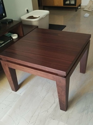Square coffee table like new, solid wood, dark finish, 70x70x50 cm