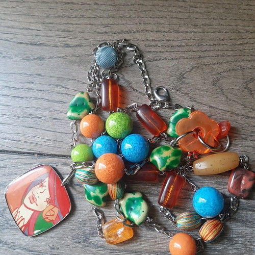 Long colorful necklace used, can be worn doubled