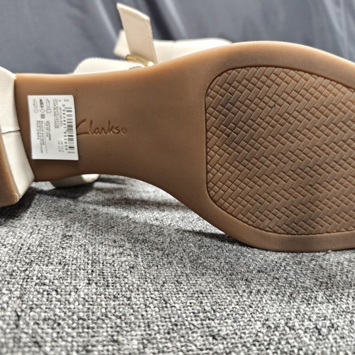 Clarks sandals like new, beige, size 41