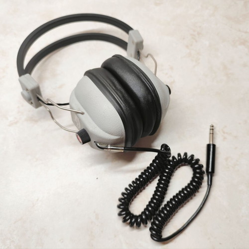 Tatchuen MD-802V vintage dynamic stereo headphones used, wired