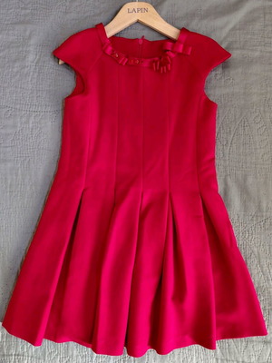 Lapin dress 8 years like new, red with removable neckline design