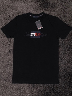 Tommy Hilfiger T-shirt καινούργιο, μέγεθος M, μαύρο