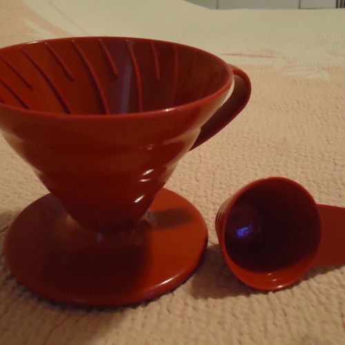 Hario 02 coffee filter cone red like new with spoon