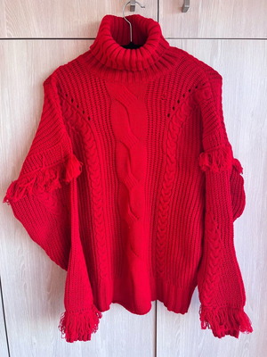 Red knitted sweater like new, one size fits M-L