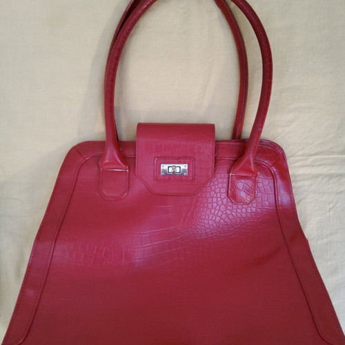 Red Croco Shoulder Bag used, faux leather with zipper