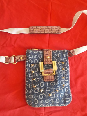 Guess women's shoulder bag like new