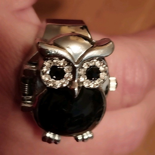 Owl watch ring adjustable used, black and silver