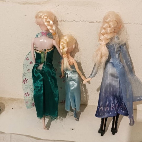 Frozen Elsa dolls, pack of 3