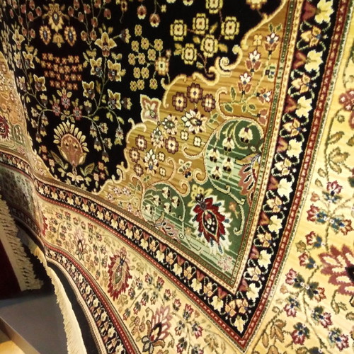 Rug 2x3 new with antistatic threads