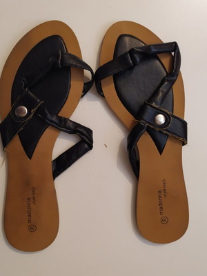 Women's sandals used, size 39, black