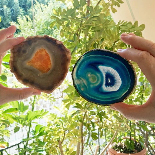 Set of 2 natural agates, minerals