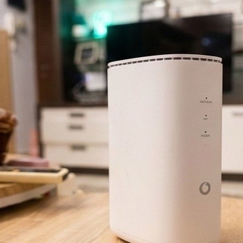 4G Router new with SIM card and wireless connection