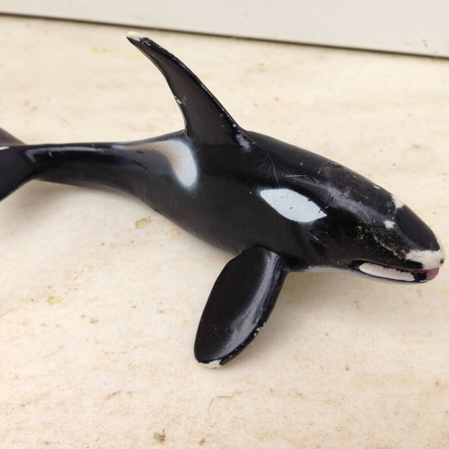 Set of 4 plastic water animal figures used, solid