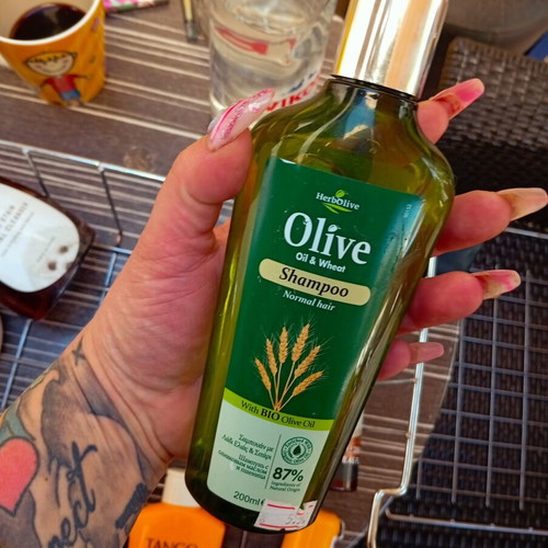 Olive Shampoo with Bio Oil 200 ml new