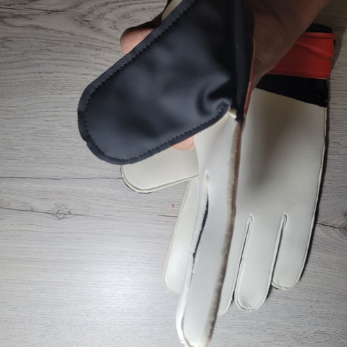 Predator goalkeeper training gloves