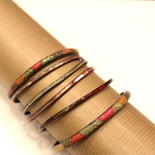 Bracelet set with mother of pearl, like new, 6 pieces