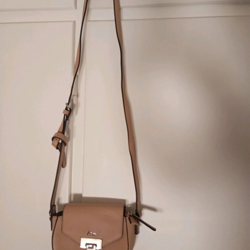 Kem crossbody bag like new, beige brown