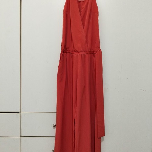 Stradivarius coral red jumpsuit size 36, unworn