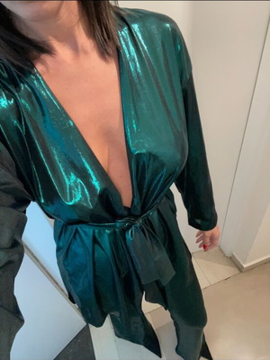 Bell-bottom pants and jacket set like new, black and green