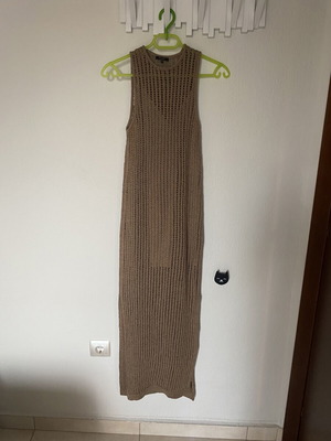 Crochet dress Massimo Dutti XS like new, dark beige with detachable slip