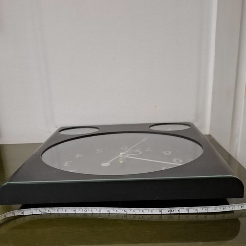 Tronic wall clock 3-in-1 with thermometer and hygrometer like new