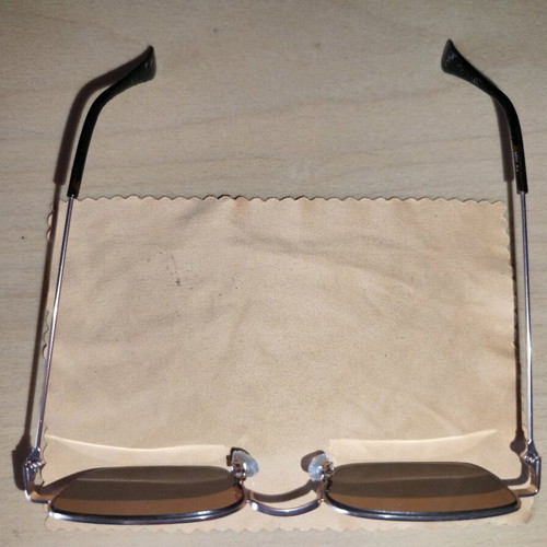 Vans sunglasses like new