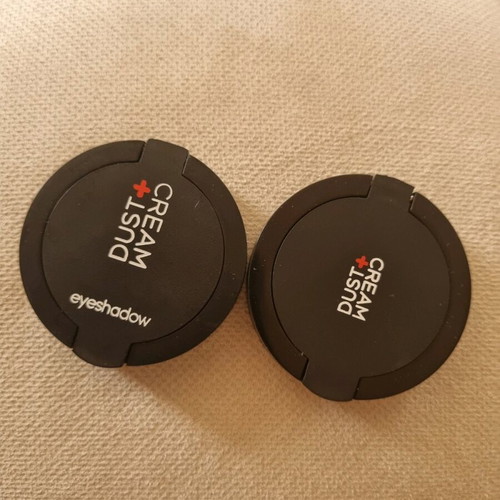 Dust and Cream eyeshadow set like new, 2 pieces