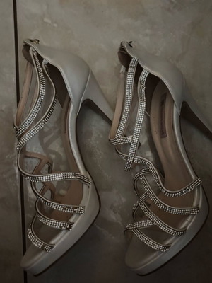 Tsakiris Mallas bridal sandals like new, size 39, ice color