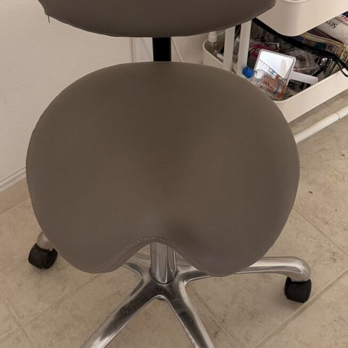 Ergonomic office chair with adjustable height, like new