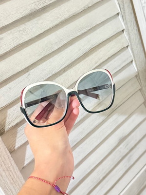 Dsquared2 sunglasses genuine like new, black and red