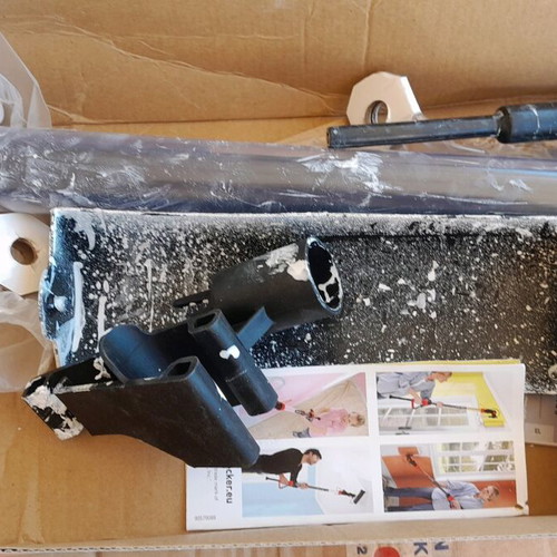 Black and Decker Speedy Roller 650ml with Automatic Painting System like new