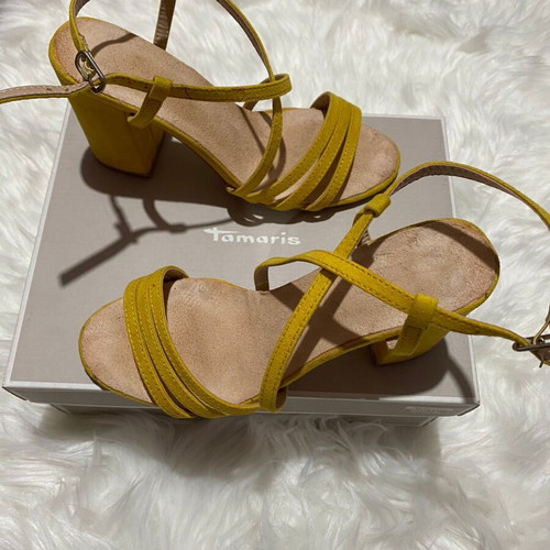 Tamaris yellow sandals size 36 like new, 9cm heel