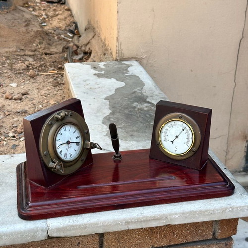 Decorative table clock and thermometer used, wooden base, nautical vintage design